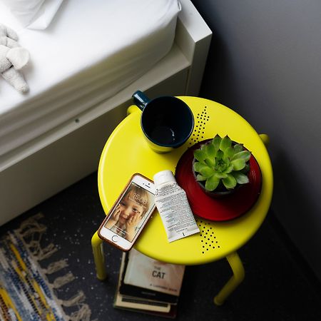 Good People Design Hostel Belgrad Exteriör bild