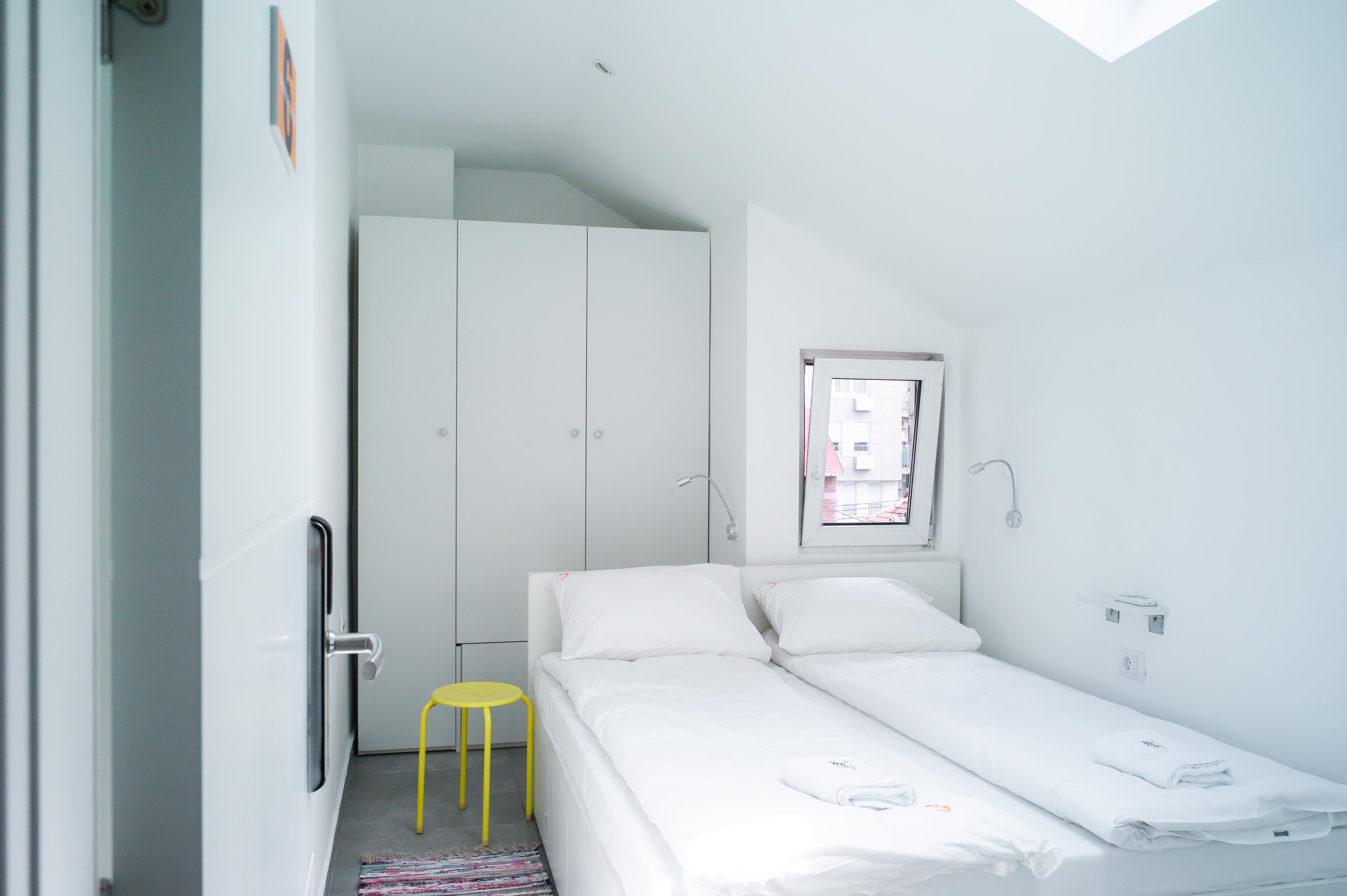 Good People Design Hostel Belgrad Exteriör bild