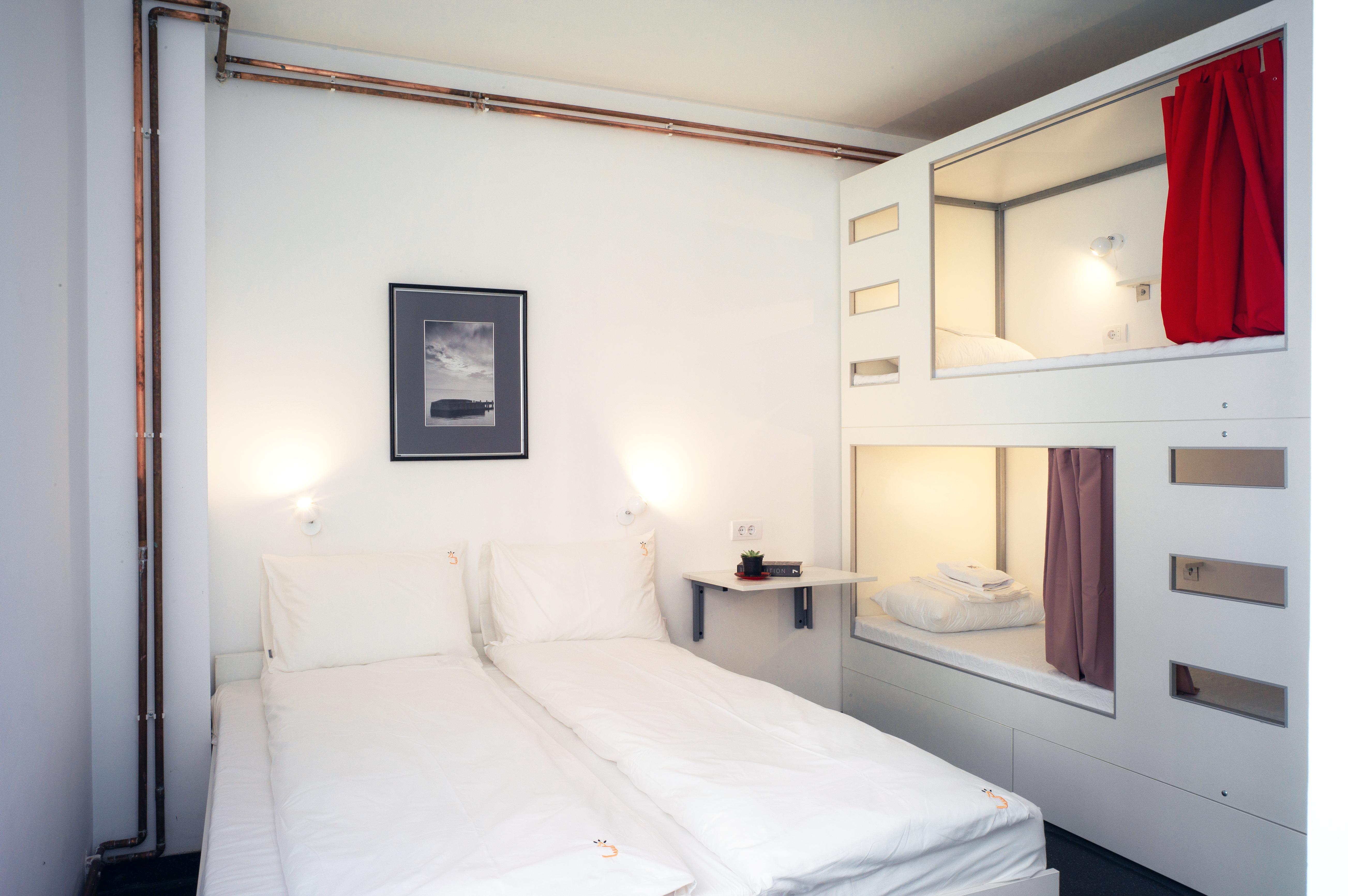 Good People Design Hostel Belgrad Exteriör bild