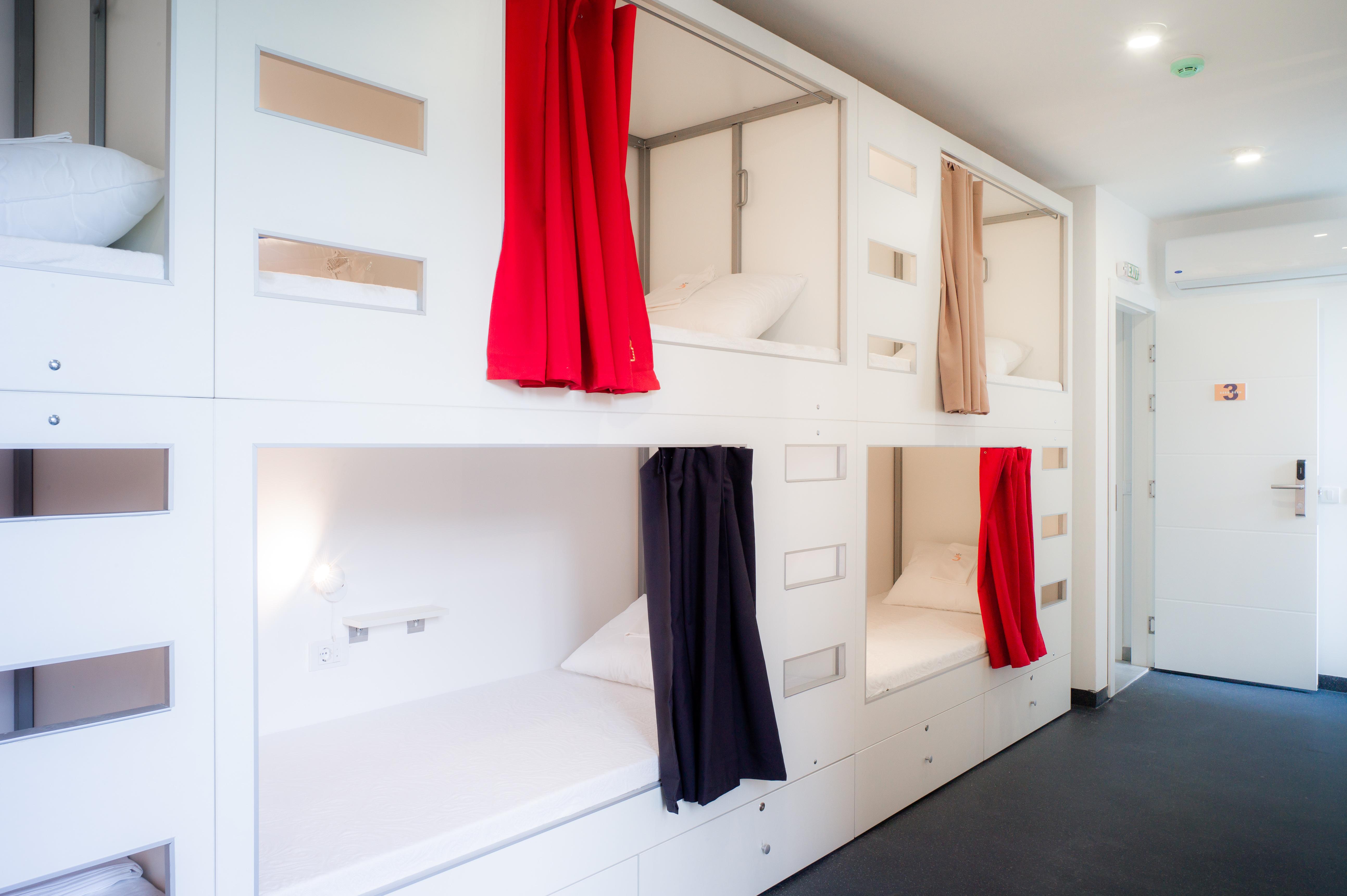 Good People Design Hostel Belgrad Exteriör bild